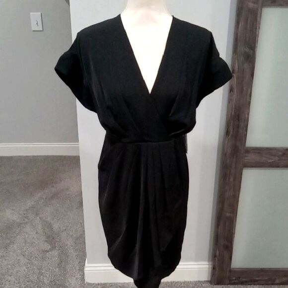 DKNY Black Cap Sleeved Fit & Flare Lined Poly Dress W Bavk Zip Closure DD4E2B94 - Picture 4 of 5